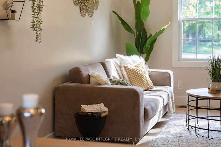 Photo 9 at 53 Overlake Drive, Nepean (Borden Farm/Stewart Farm/Carleton Heights/Parkwood Hills), Ottawa