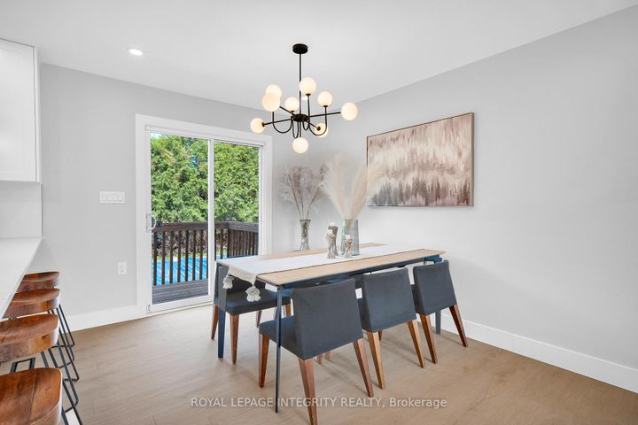 Photo 10 at 53 Overlake Drive, Nepean (Borden Farm/Stewart Farm/Carleton Heights/Parkwood Hills), Ottawa