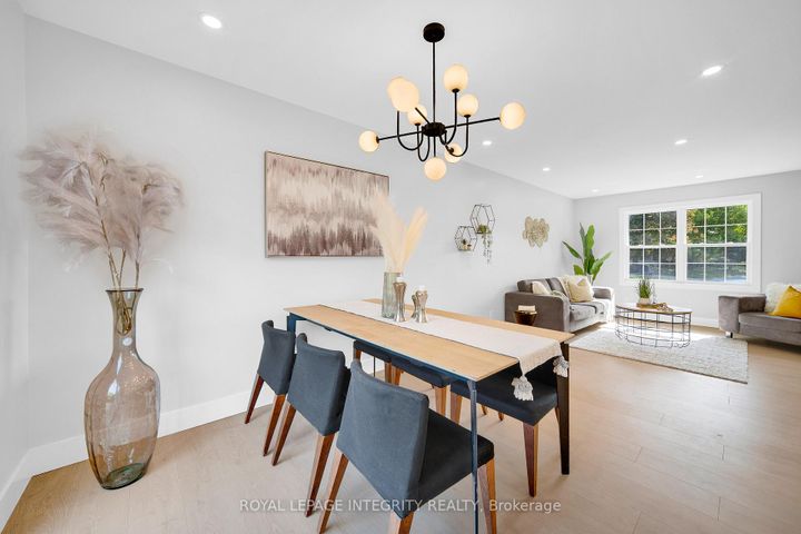 Photo 12 at 53 Overlake Drive, Nepean (Borden Farm/Stewart Farm/Carleton Heights/Parkwood Hills), Ottawa