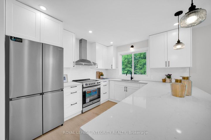 Photo 15 at 53 Overlake Drive, Nepean (Borden Farm/Stewart Farm/Carleton Heights/Parkwood Hills), Ottawa