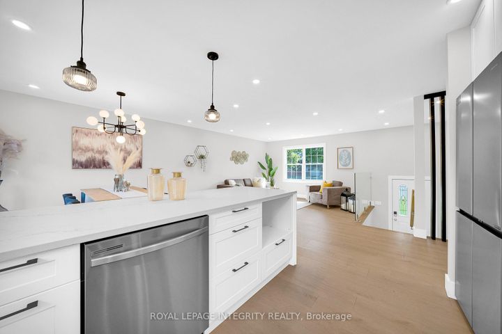 Photo 18 at 53 Overlake Drive, Nepean (Borden Farm/Stewart Farm/Carleton Heights/Parkwood Hills), Ottawa