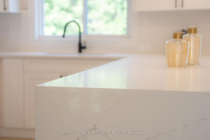 Photo 19 at 53 Overlake Drive, Nepean (Borden Farm/Stewart Farm/Carleton Heights/Parkwood Hills), Ottawa