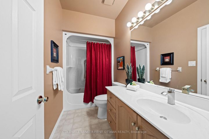 Photo 26 at 19 Fencerow Way, Nepean (Stonebridge), Ottawa