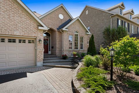 Photo 2 at 19 Fencerow Way, Nepean (Stonebridge), Ottawa