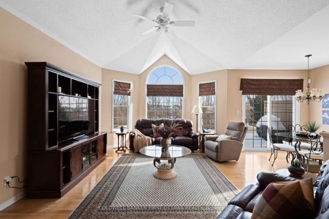 Photo 9 at 19 Fencerow Way, Nepean (Stonebridge), Ottawa