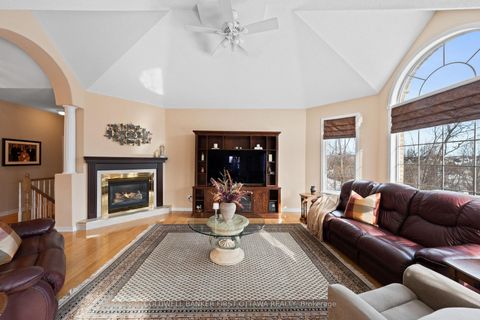 Photo 12 at 19 Fencerow Way, Nepean (Stonebridge), Ottawa