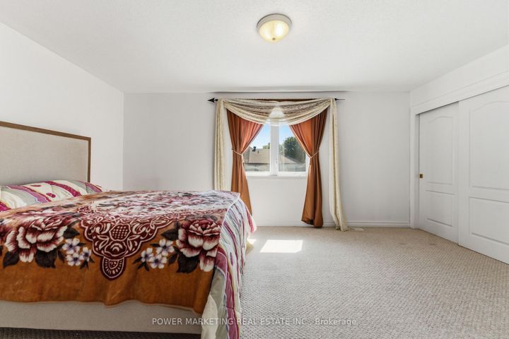 Photo 6 at 37 Cresthaven Drive, Nepean (Barrhaven East), Ottawa