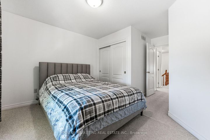 Photo 13 at 37 Cresthaven Drive, Nepean (Barrhaven East), Ottawa
