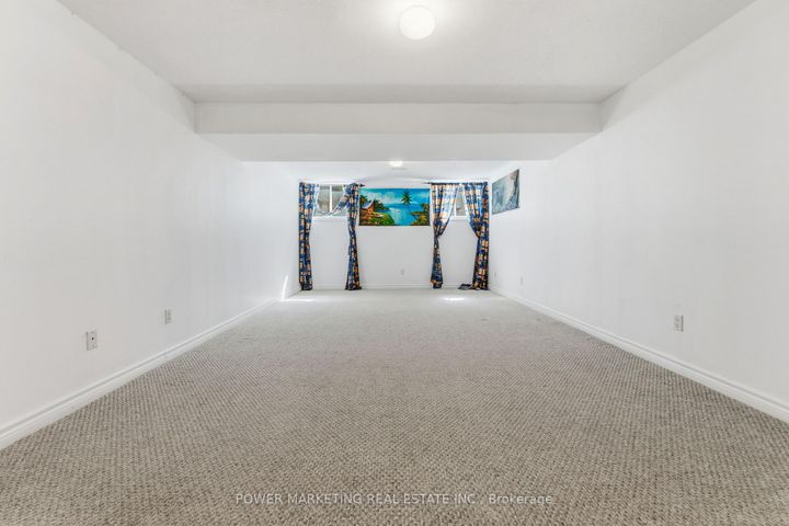 Photo 16 at 37 Cresthaven Drive, Nepean (Barrhaven East), Ottawa