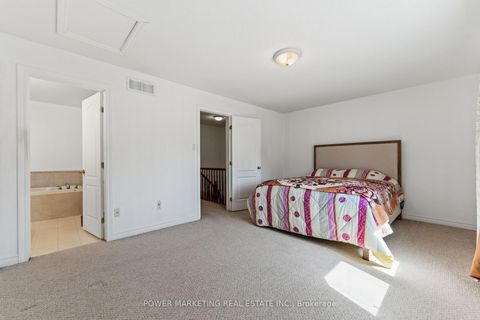 Photo 7 at 37 Cresthaven Drive, Nepean (Barrhaven East), Ottawa