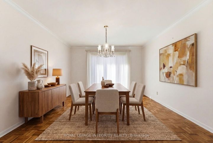 Photo 6 at 10 Parmalea Crescent, Nepean (Pineglen/Country Place), Ottawa