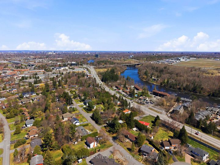 Photo 29 at 10 Parmalea Crescent, Nepean (Pineglen/Country Place), Ottawa