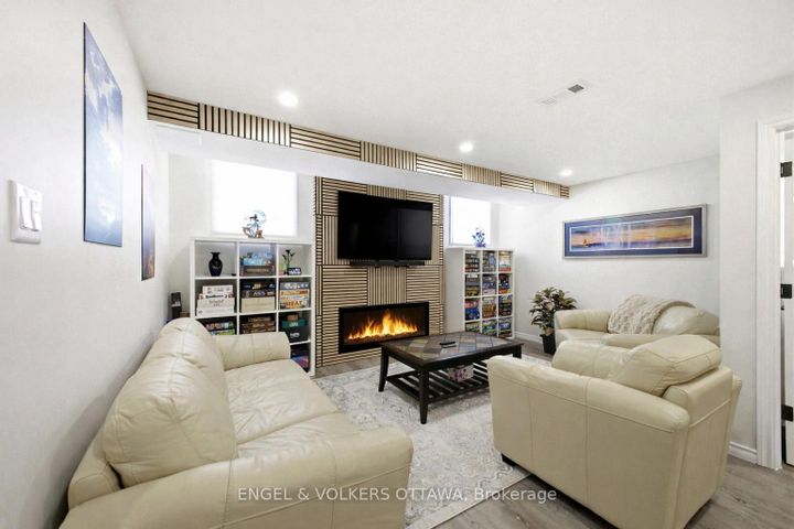 Photo 34 at 252 Rue Des Soldats Riendeau Street, Nepean (Half Moon Bay), Ottawa