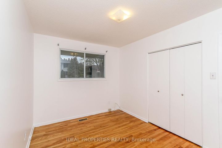 Photo 12 at 2699 Stone Crescent, Nepean (Redwood Park), Ottawa