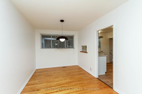 Photo 7 at 2699 Stone Crescent, Nepean (Redwood Park), Ottawa