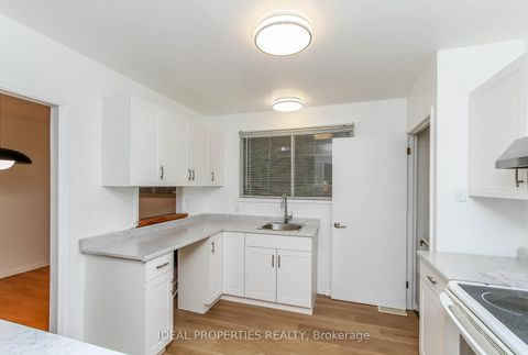 Photo 8 at 2699 Stone Crescent, Nepean (Redwood Park), Ottawa