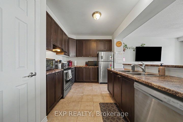 Photo 7 at 624 Bellatrix Walk, Nepean (Half Moon Bay), Ottawa