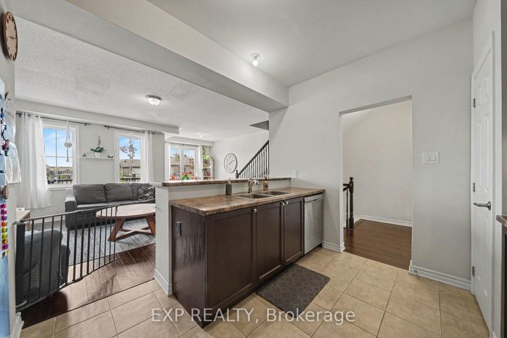 Photo 9 at 624 Bellatrix Walk, Nepean (Half Moon Bay), Ottawa