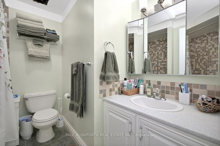 Photo 15 at 207 Thistledown Court, Nepean (Pheasant Run), Ottawa