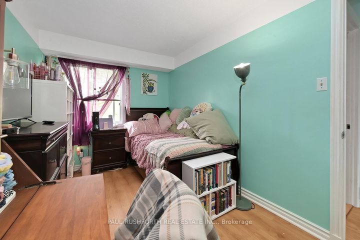 Photo 16 at 207 Thistledown Court, Nepean (Pheasant Run), Ottawa