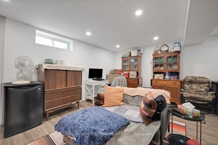 Photo 20 at 207 Thistledown Court, Nepean (Pheasant Run), Ottawa