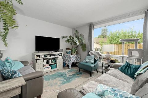 Photo 4 at 207 Thistledown Court, Nepean (Pheasant Run), Ottawa