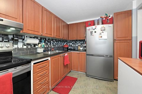 Photo 10 at 207 Thistledown Court, Nepean (Pheasant Run), Ottawa