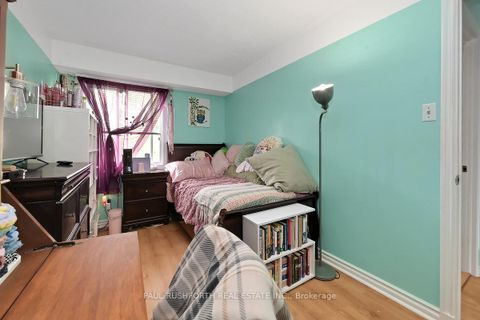 Photo 16 at 207 Thistledown Court, Nepean (Pheasant Run), Ottawa