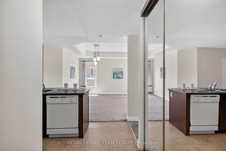 Photo 11 at 7 - 176 Paseo Private, Nepean (Centrepointe), Ottawa