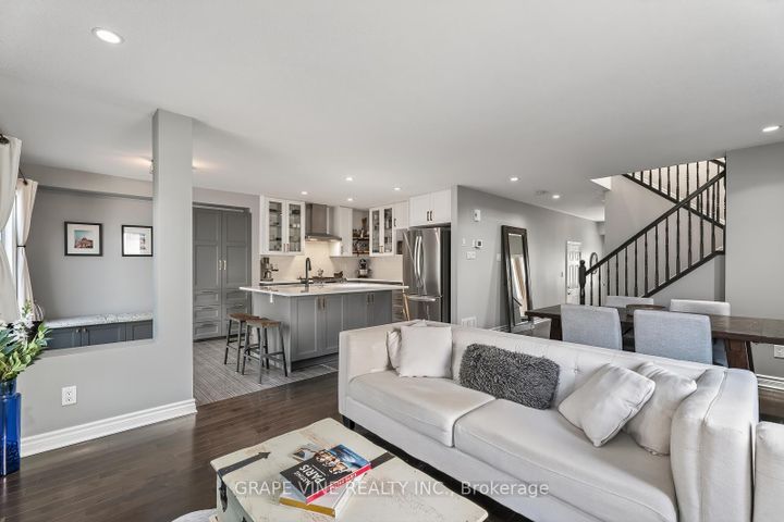 Photo 11 at 360 BALINROAN Crescent, Nepean (Strandherd), Ottawa