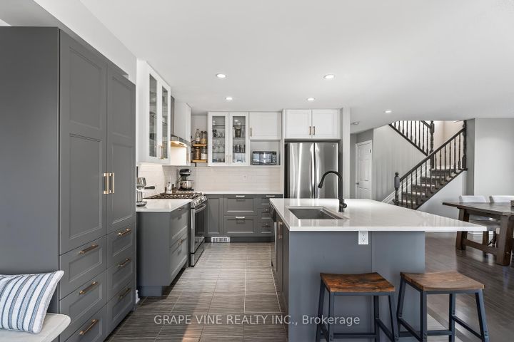 Photo 15 at 360 BALINROAN Crescent, Nepean (Strandherd), Ottawa
