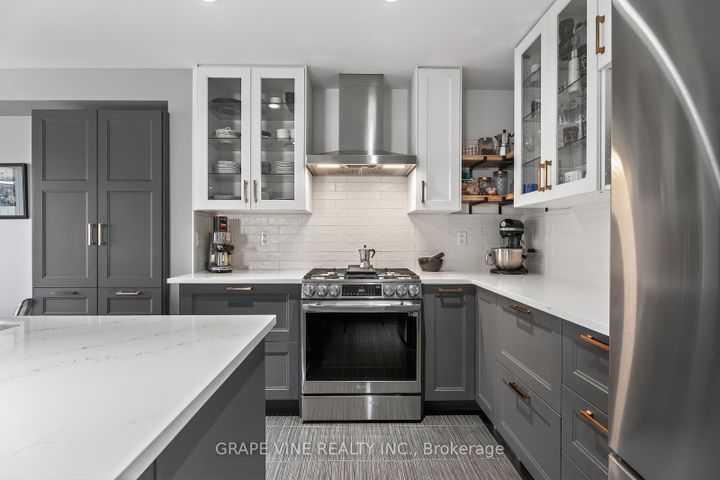 Photo 16 at 360 BALINROAN Crescent, Nepean (Strandherd), Ottawa