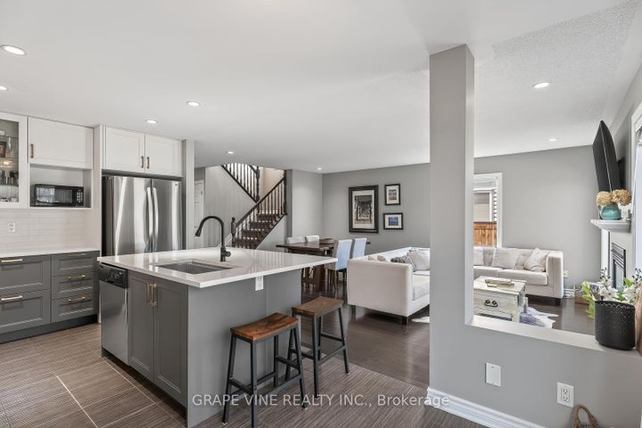 Photo 19 at 360 BALINROAN Crescent, Nepean (Strandherd), Ottawa