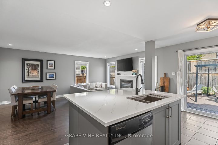 Photo 20 at 360 BALINROAN Crescent, Nepean (Strandherd), Ottawa