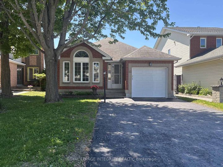 Photo 1 at 161 Longshire Circle, Nepean (Longfields), Ottawa