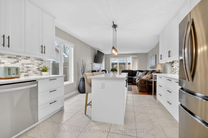 Photo 20 at 161 Longshire Circle, Nepean (Longfields), Ottawa