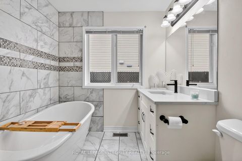 Photo 30 at 161 Longshire Circle, Nepean (Longfields), Ottawa