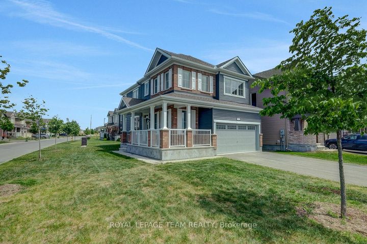 Photo 2 at 133 Celestial Grove, Nepean (Half Moon Bay), Ottawa