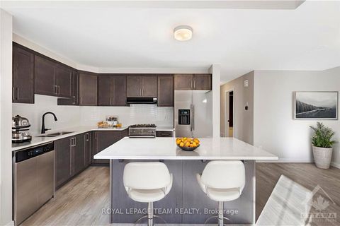 Photo 4 at 2412 Aphrodite Private, Nepean (Half Moon Bay), Ottawa