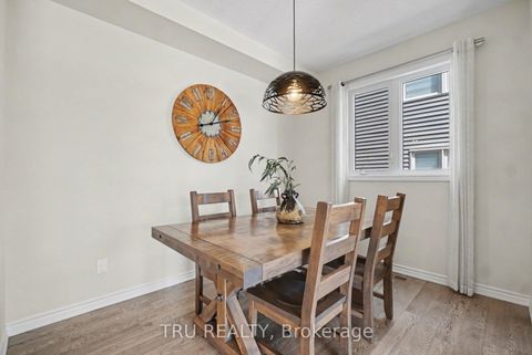 Photo 7 at 520 Rye Grass Way, Nepean (Half Moon Bay), Ottawa