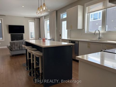Photo 43 at 34 Coppermine Street, Nepean (Heritage Park), Ottawa