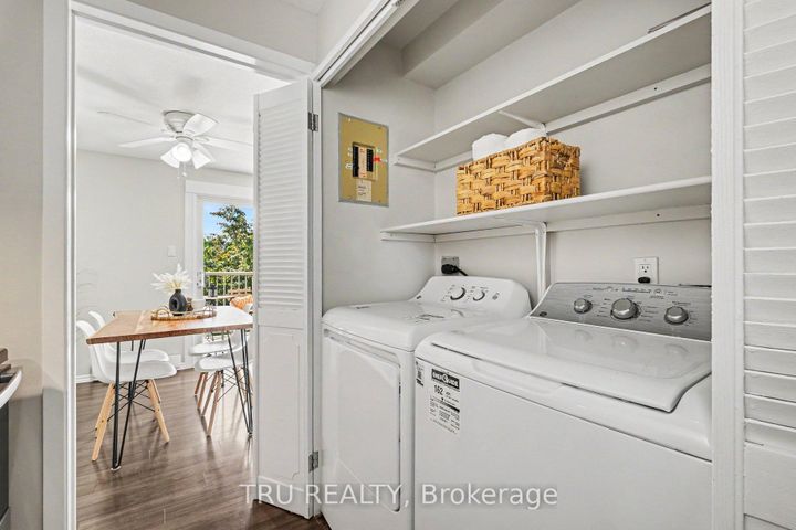 Photo 12 at 8 - 22 Sweetbriar Circle, Nepean (Pheasant Run), Ottawa