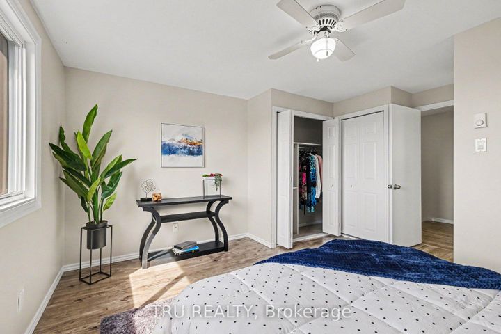 Photo 14 at 8 - 22 Sweetbriar Circle, Nepean (Pheasant Run), Ottawa