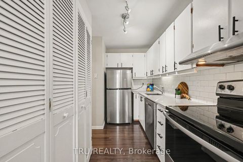 Photo 9 at 8 - 22 Sweetbriar Circle, Nepean (Pheasant Run), Ottawa