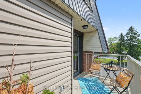 Photo 19 at 8 - 22 Sweetbriar Circle, Nepean (Pheasant Run), Ottawa