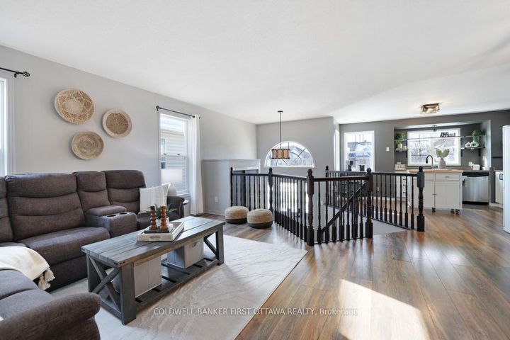 Photo 15 at 37 Boulder Way, Nepean (Longfields), Ottawa