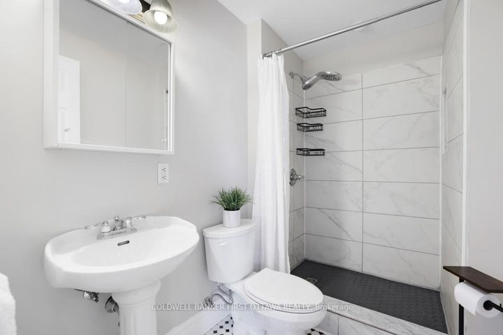 Photo 37 at 37 Boulder Way, Nepean (Longfields), Ottawa