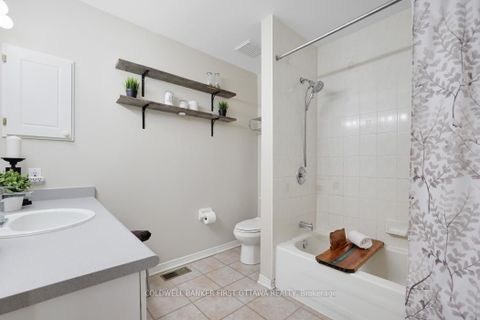 Photo 18 at 37 Boulder Way, Nepean (Longfields), Ottawa