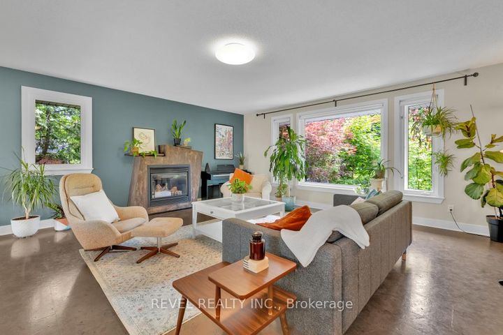 Photo 6 at 144 Monterey Drive, Nepean (Leslie Park), Ottawa