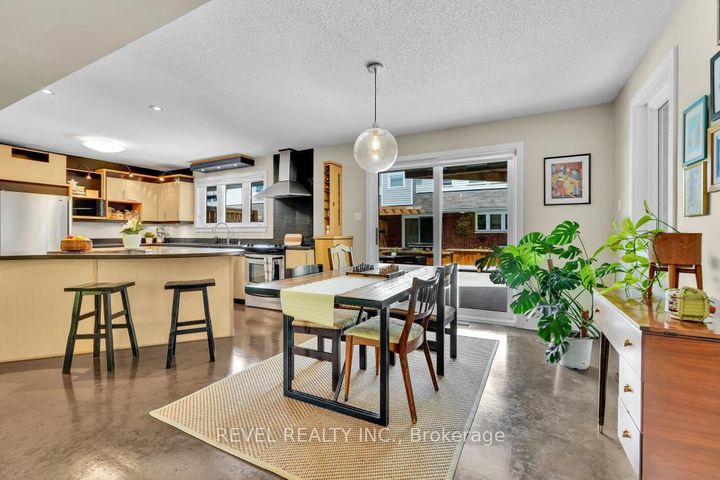 Photo 11 at 144 Monterey Drive, Nepean (Leslie Park), Ottawa